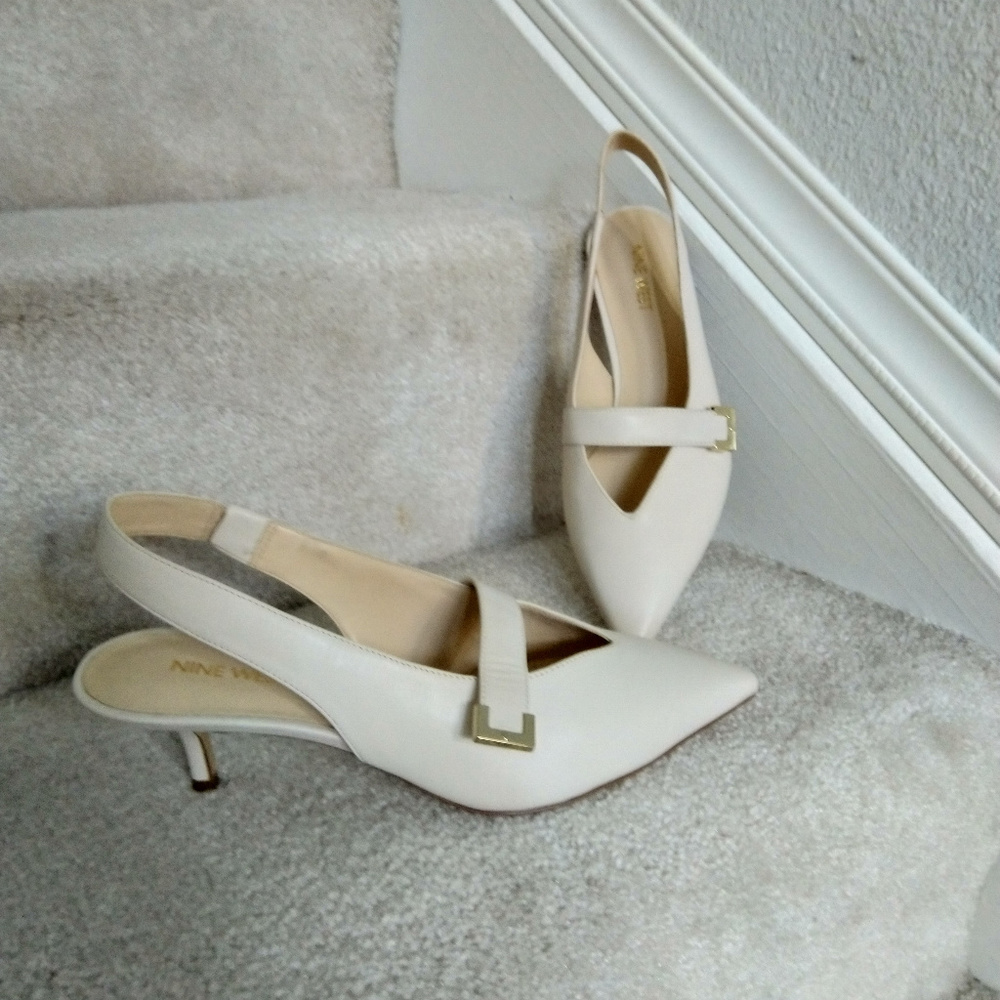 NINE WEST slingback shoes cream Leather gold trim